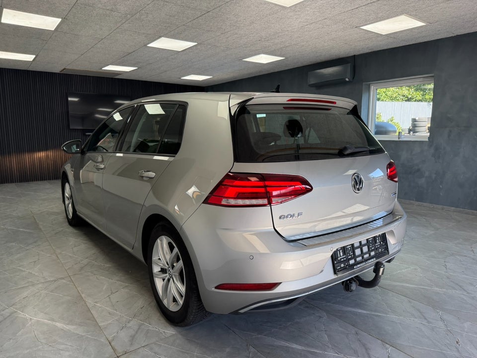 VW Golf VII 1,5 TSi 130 Comfortline Connect DSG 5d