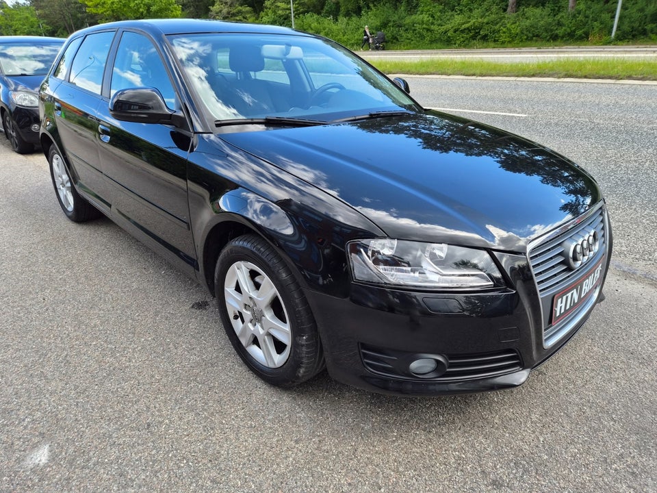 Audi A3 1,6 Ambiente Sportback 5d