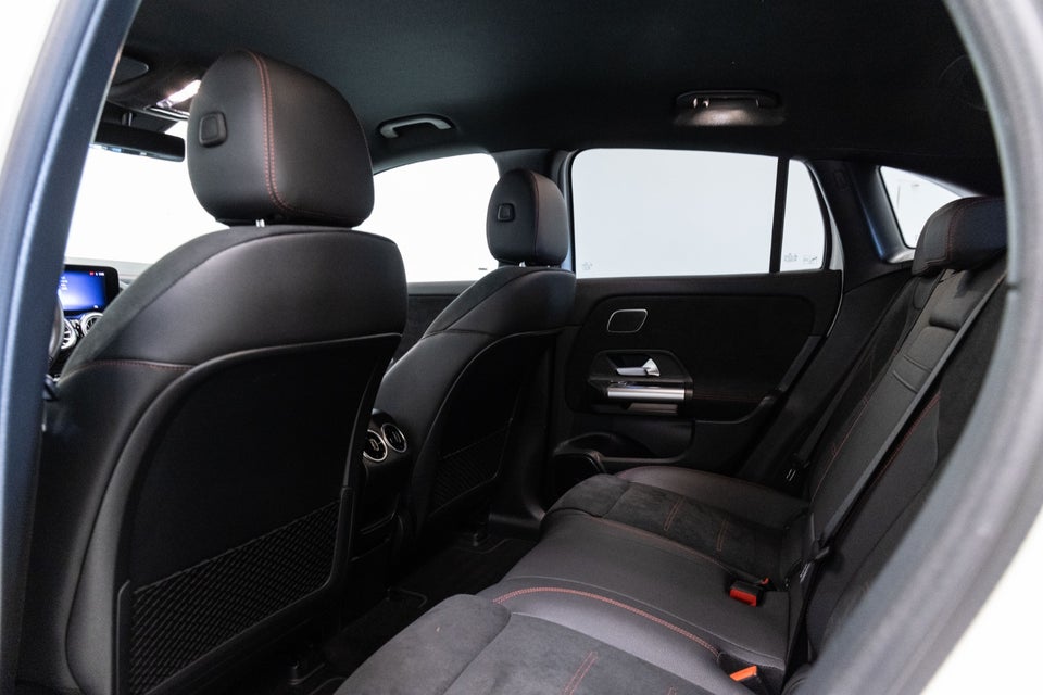 Mercedes EQA350 AMG Premium 4Matic 5d