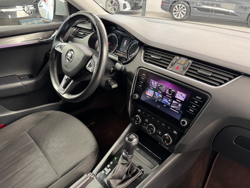 Skoda Octavia 1,6 TDi 115 Style Combi DSG 5d