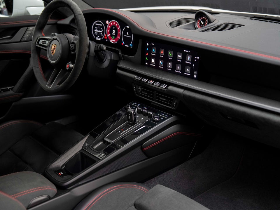 Porsche 911 Carrera 4 GTS 3,6 Coupé PDK 2d