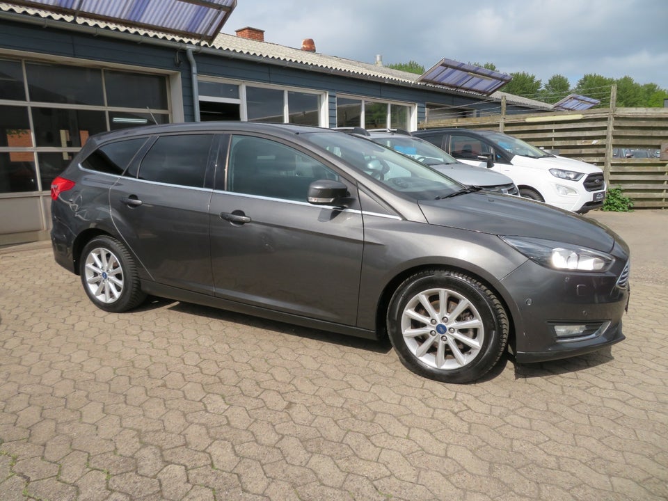 Ford Focus 1,0 EcoBoost Titanium stc. 5d