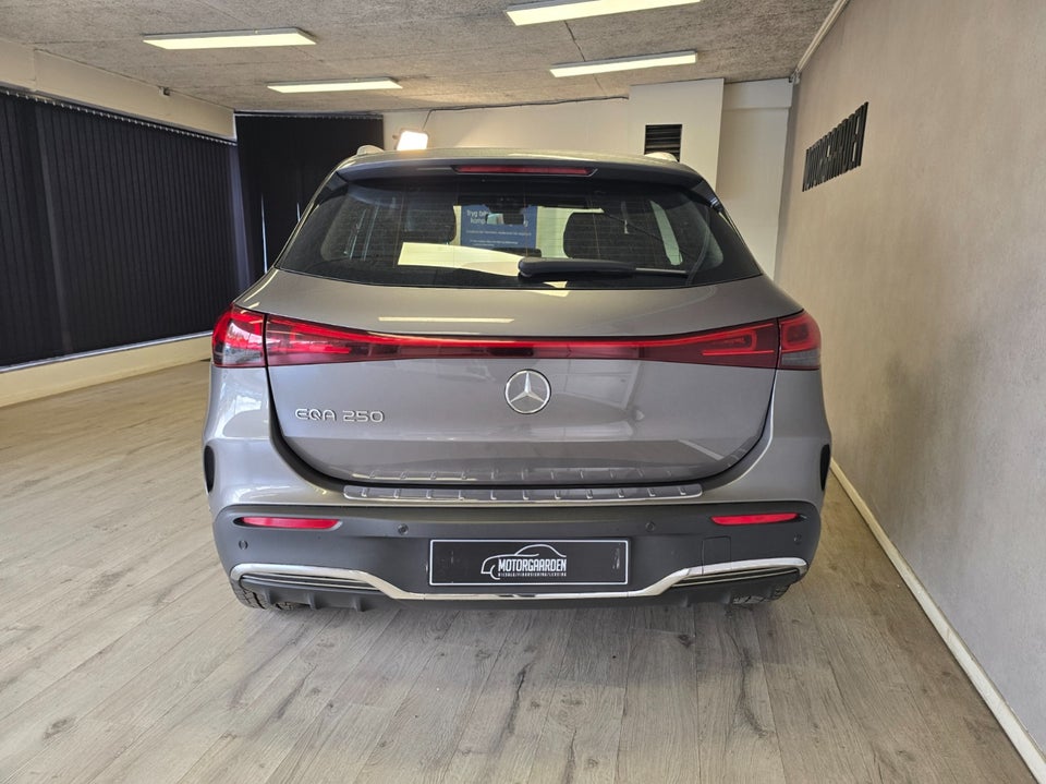 Mercedes EQA250 AMG Line 5d