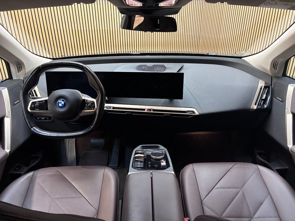 BMW iX xDrive40 Sport 5d