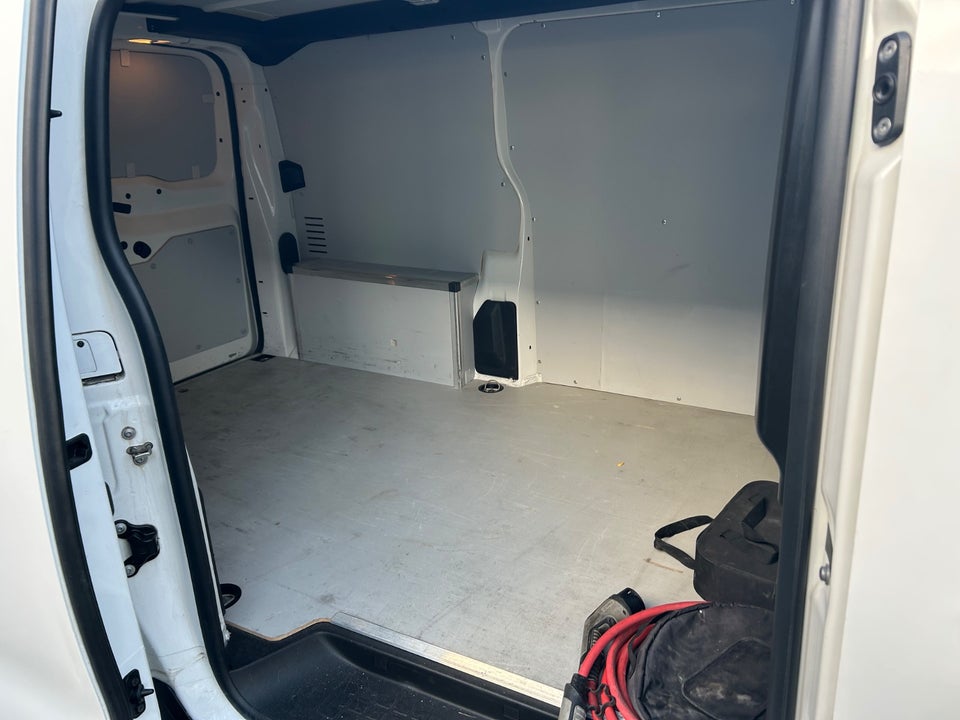 Peugeot e-Expert 50 L2 Plus Van