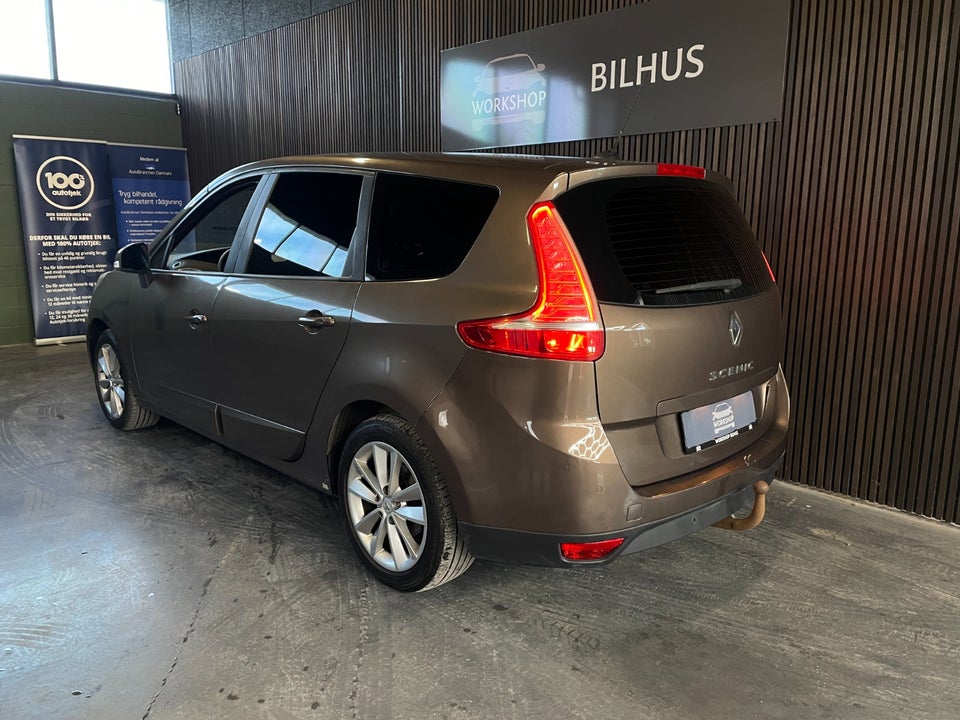 Renault Grand Scenic III 1,6 16V Authentique 7prs 5d