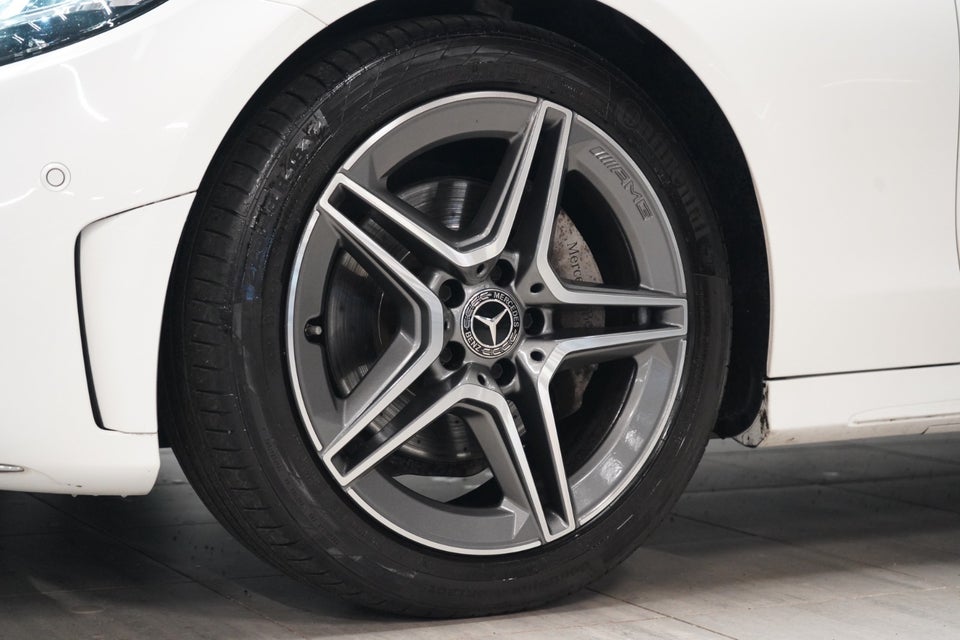 Mercedes C220 d 2,0 AMG Line stc. aut. 5d