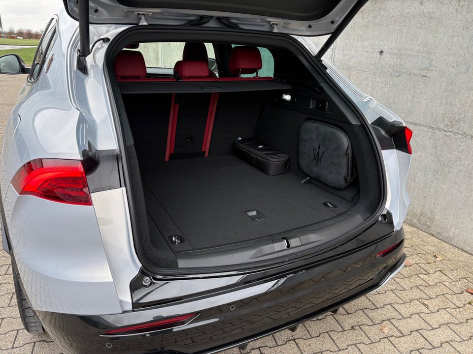 Maserati Grecale Folgore 5d