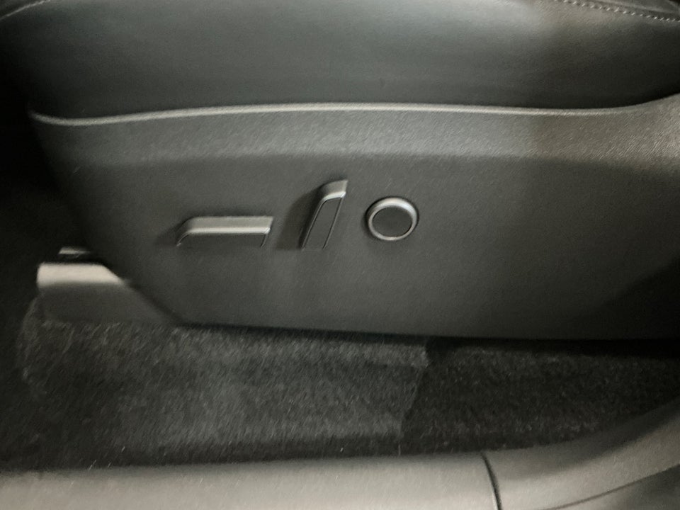 Tesla Model Y Long Range RWD 5d