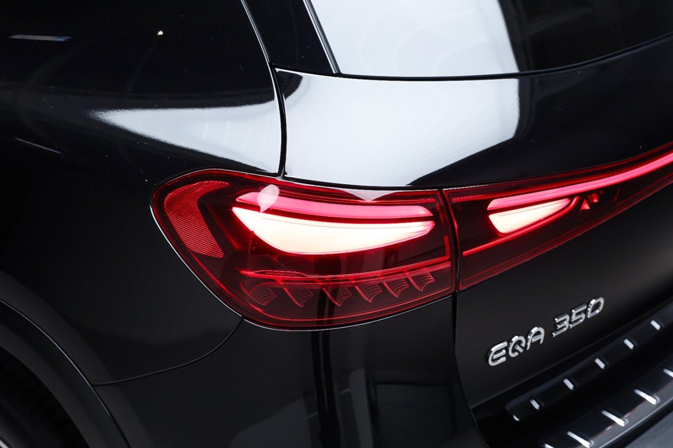 Mercedes EQA350 AMG Line Premium 4Matic 5d