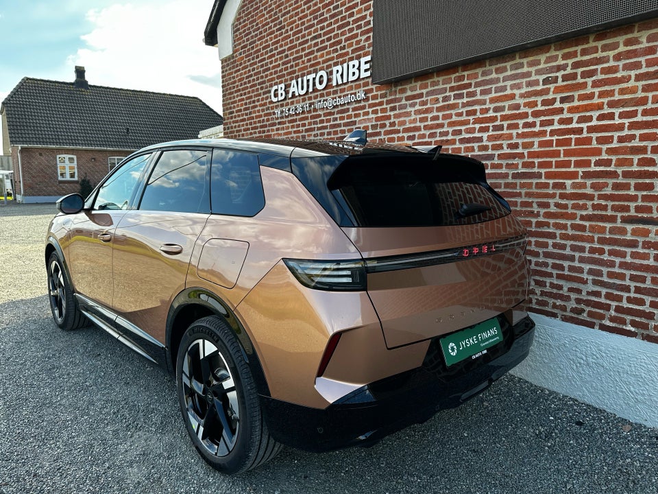 Opel Grandland-e 73 GS 5d