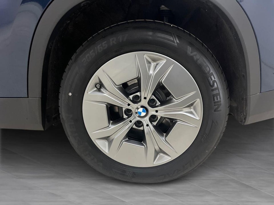 BMW iX1 eDrive20 5d