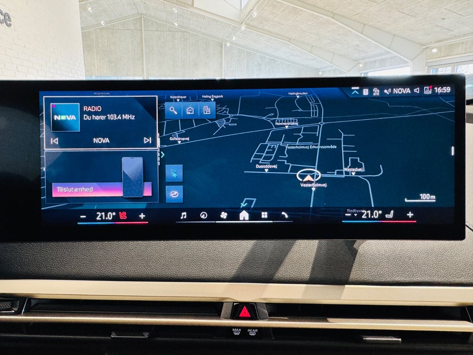 BMW iX xDrive40 Supercharged 5d