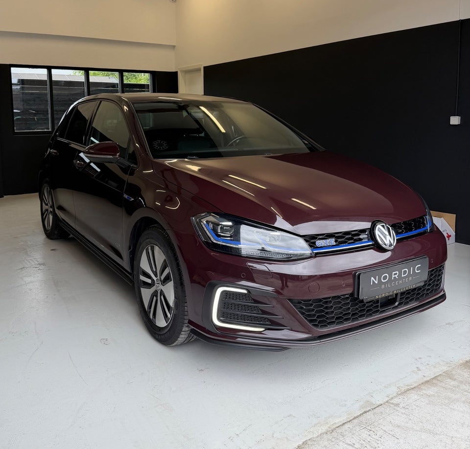 VW Golf VII 1,4 GTE DSG 5d