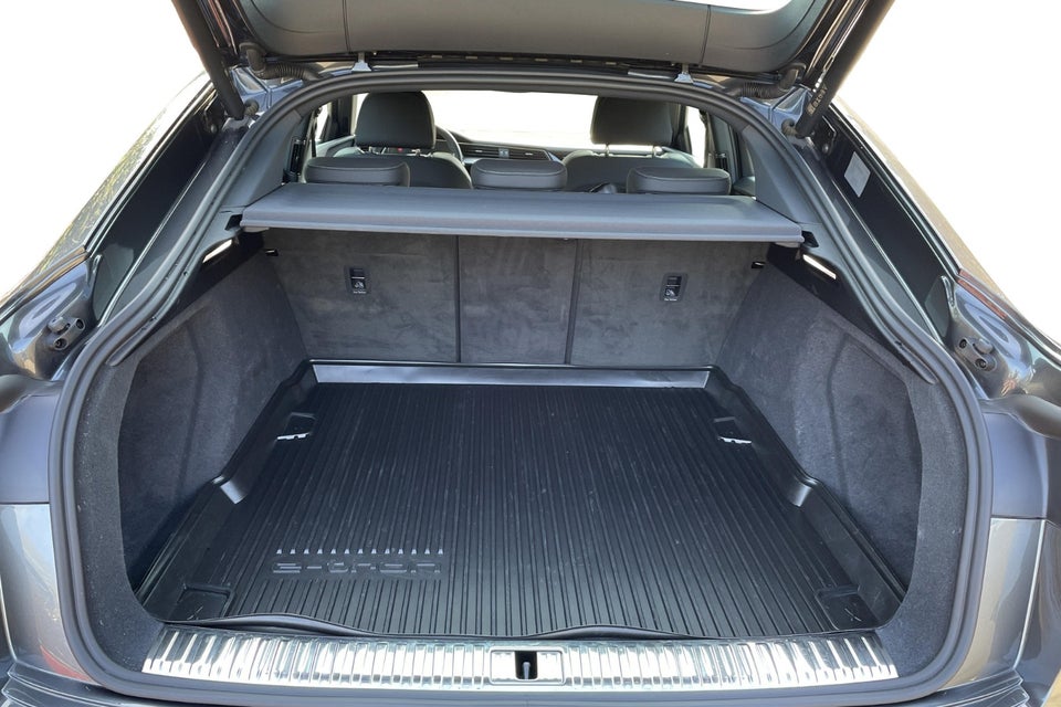 Audi Q8 e-tron 55 S-line Sportback quattro 5d