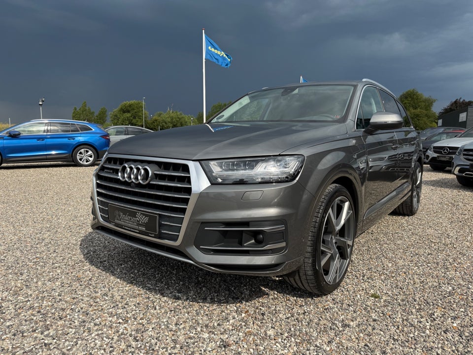 Audi Q7 3,0 TDi 272 quattro Tiptr. 5d