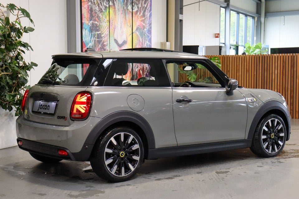 MINI Cooper SE Trim XL 3d