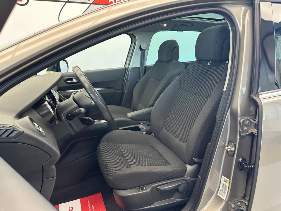 Peugeot 5008 1,6 BlueHDi 120 Allure 7prs 5d