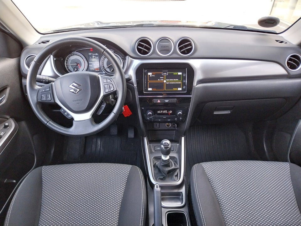 Suzuki Vitara 1,4 mHybrid Active 5d