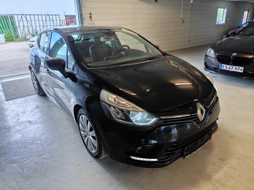 Renault Clio IV 1,5 dCi 90 Zen 5d