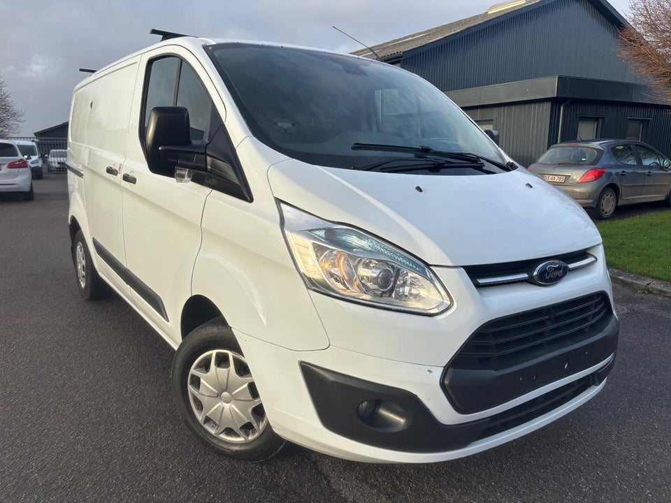 Ford Transit Custom 310L 2,2 TDCi 125 Ambiente Van 5d