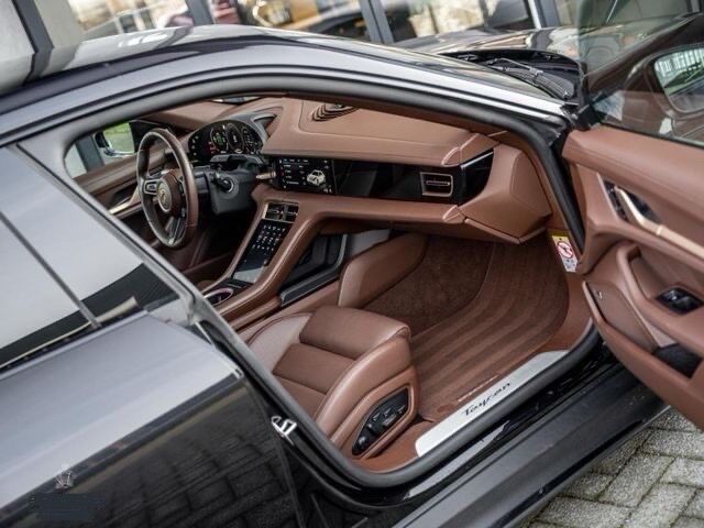 Porsche Taycan Performance+ Sport Turismo 5d