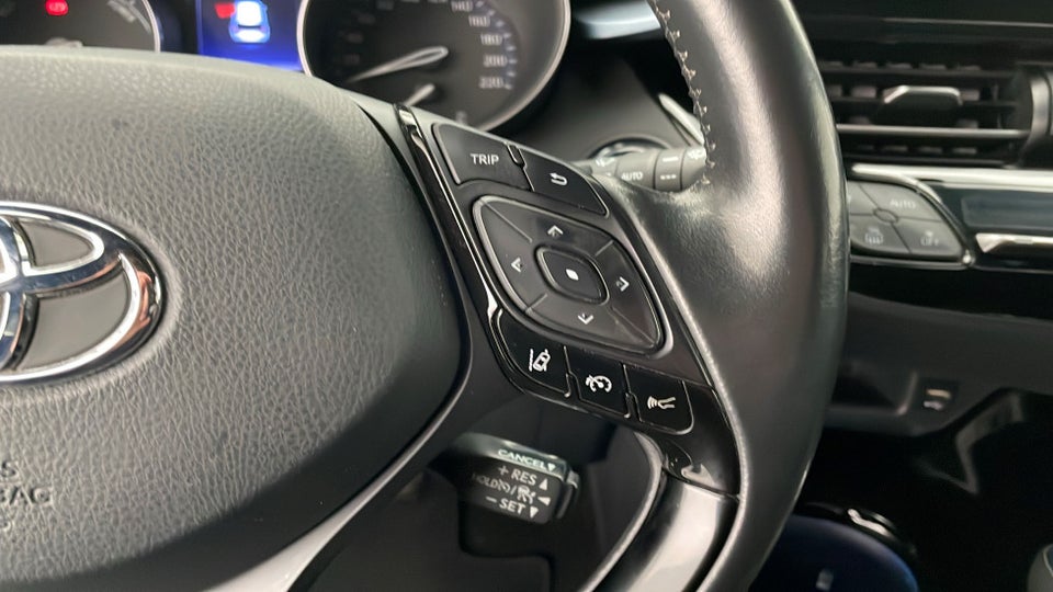 Toyota C-HR 1,8 Hybrid C-LUB CVT 5d