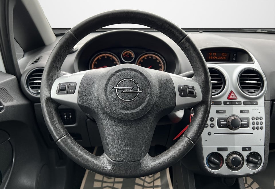 Opel Corsa 1,0 12V Enjoy 3d