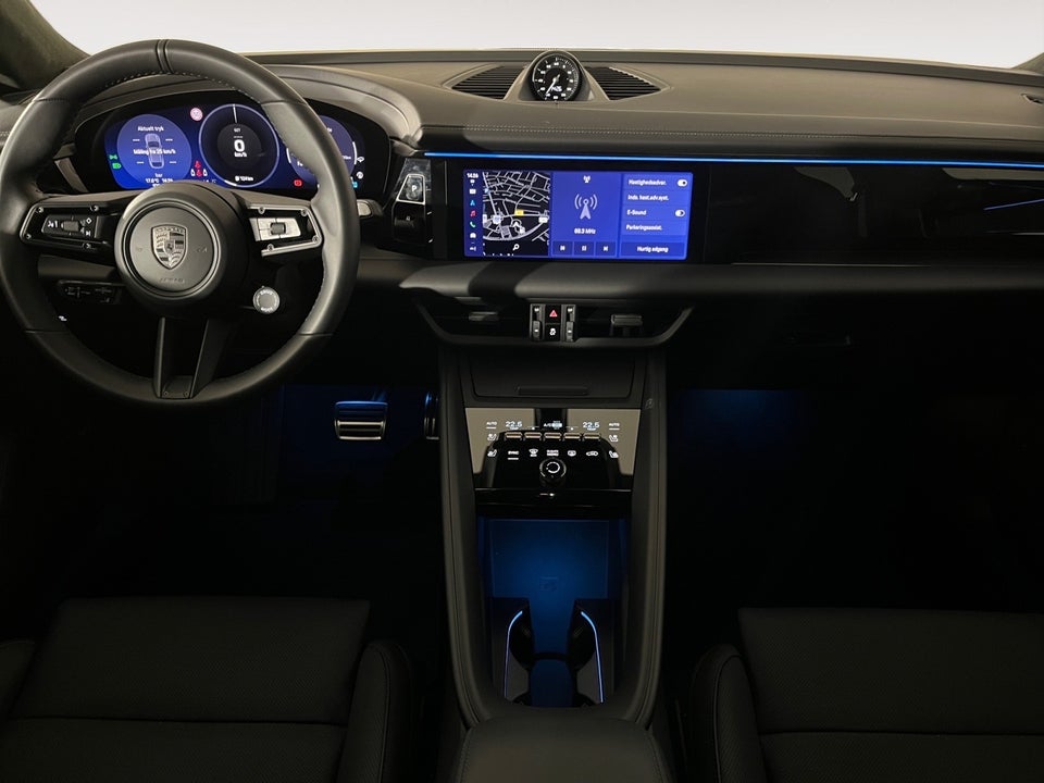 Porsche Macan Turbo 5d