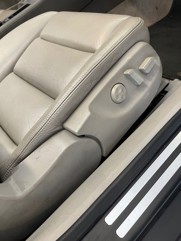 Audi A4 2,4 V6 Cabriolet Multitr. 2d