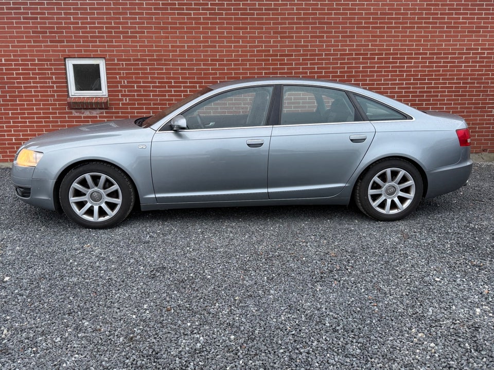 Audi A6 2,4 V6 Multitr. 4d