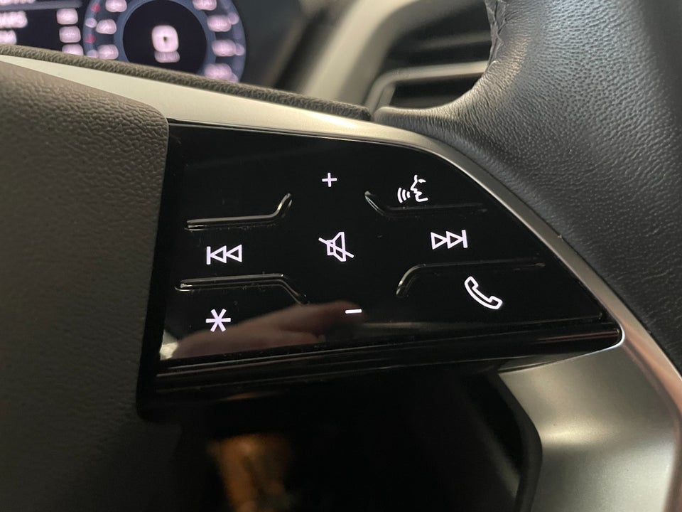 Audi Q4 e-tron 40 Advanced 5d