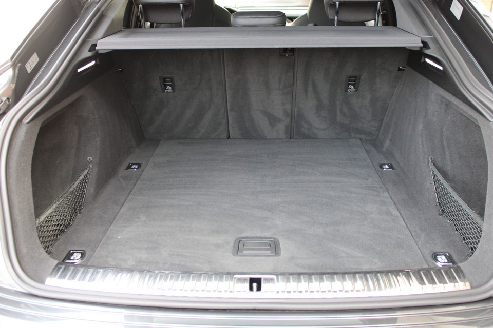 Audi e-tron 55 S-line Sportback quattro 5d