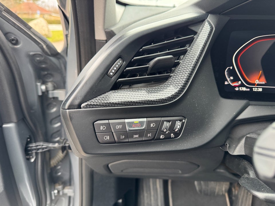 BMW 120i 2,0 Sport Line aut. 5d