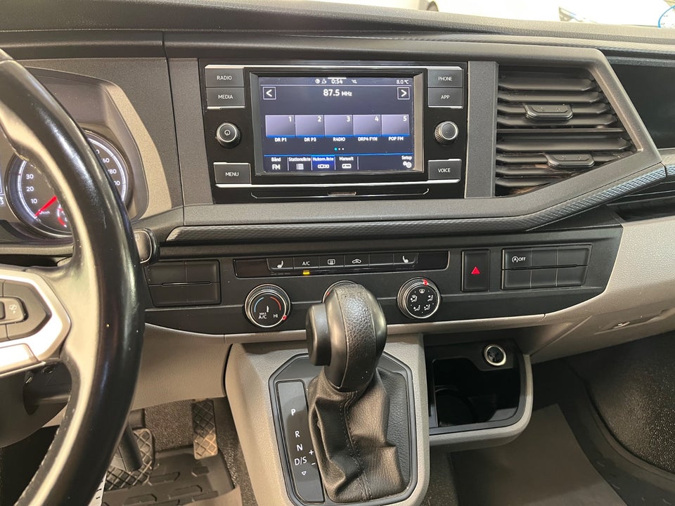 VW Transporter 2,0 TDi 150 Kassevogn DSG 4Motion kort