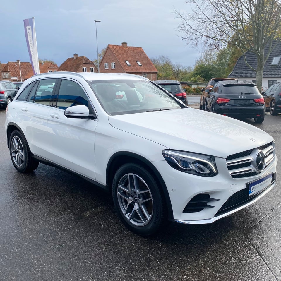 Mercedes GLC300 2,0 AMG Line aut. 4Matic 5d