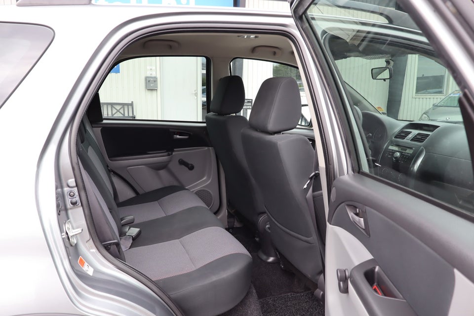 Suzuki SX4 1,6 GLS 5d
