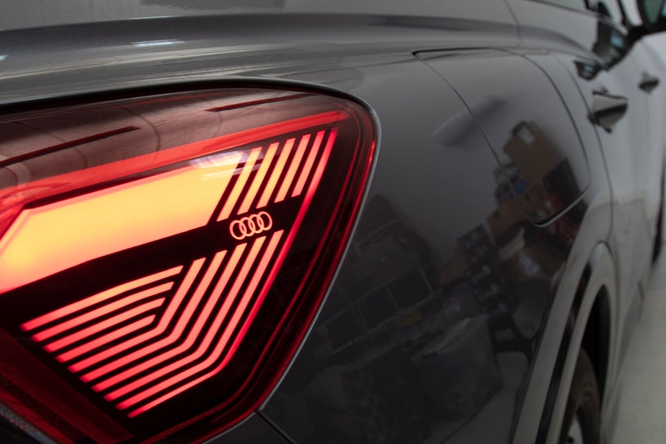 Audi Q4 e-tron 50 S-line quattro 5d