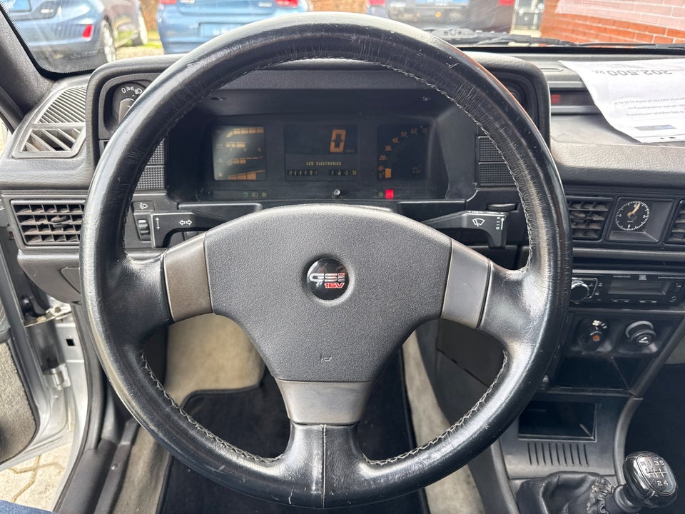 Opel Kadett 2,0 GSi 16V 5d