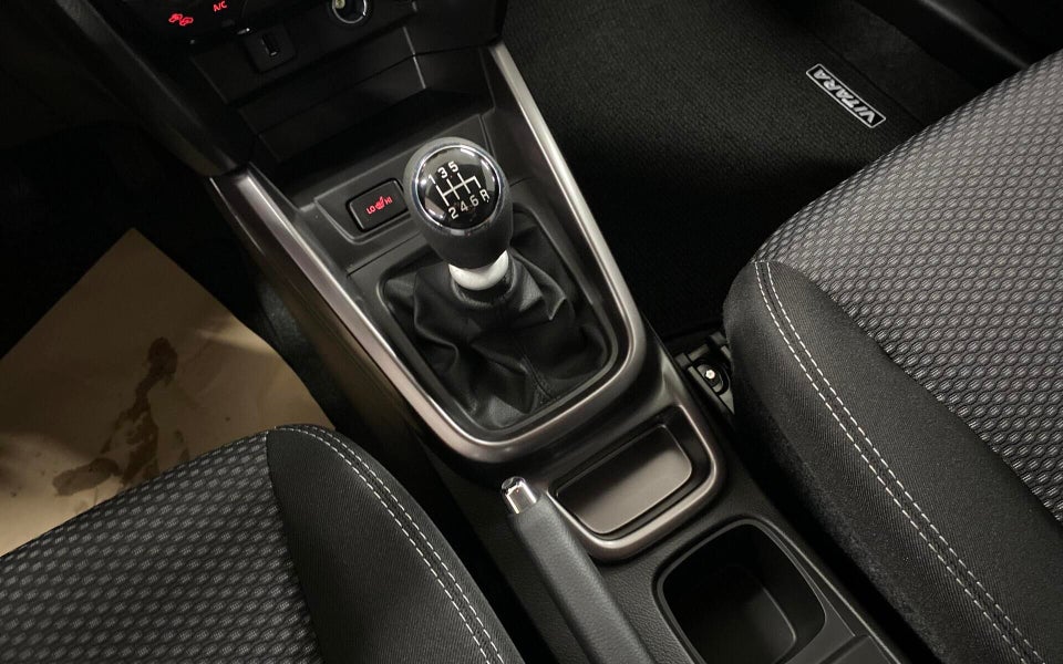 Suzuki Vitara 1,4 mHybrid Active 5d