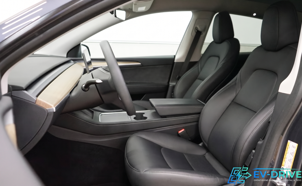 Tesla Model Y RWD 5d