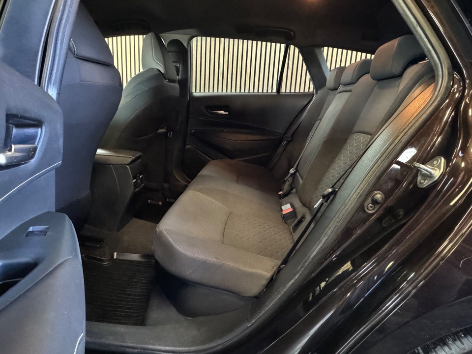 Toyota Corolla 1,8 Hybrid H3 Smart Touring Sports MDS 5d
