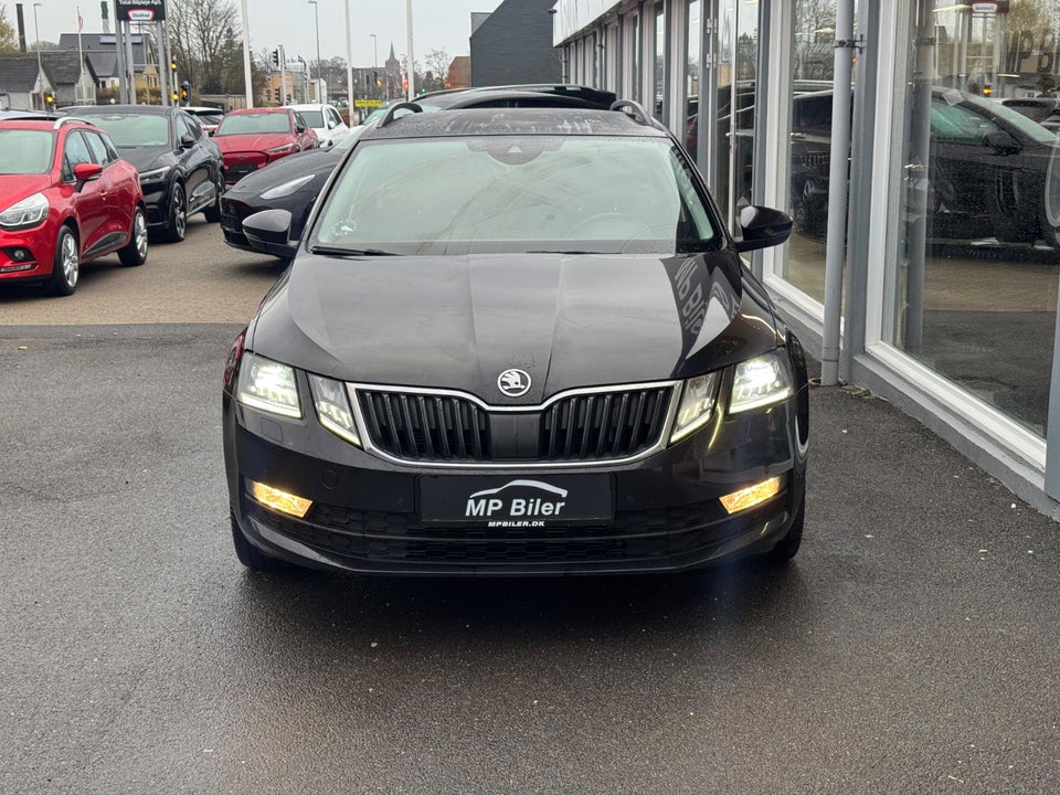 Skoda Octavia 1,6 TDi 115 Drive Combi DSG 5d