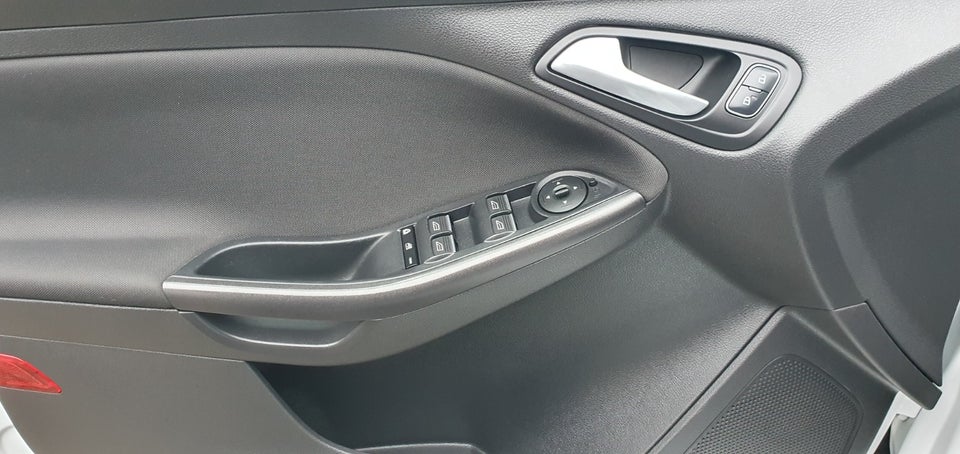 Ford Focus 1,5 SCTi 150 ST-Line stc. 5d