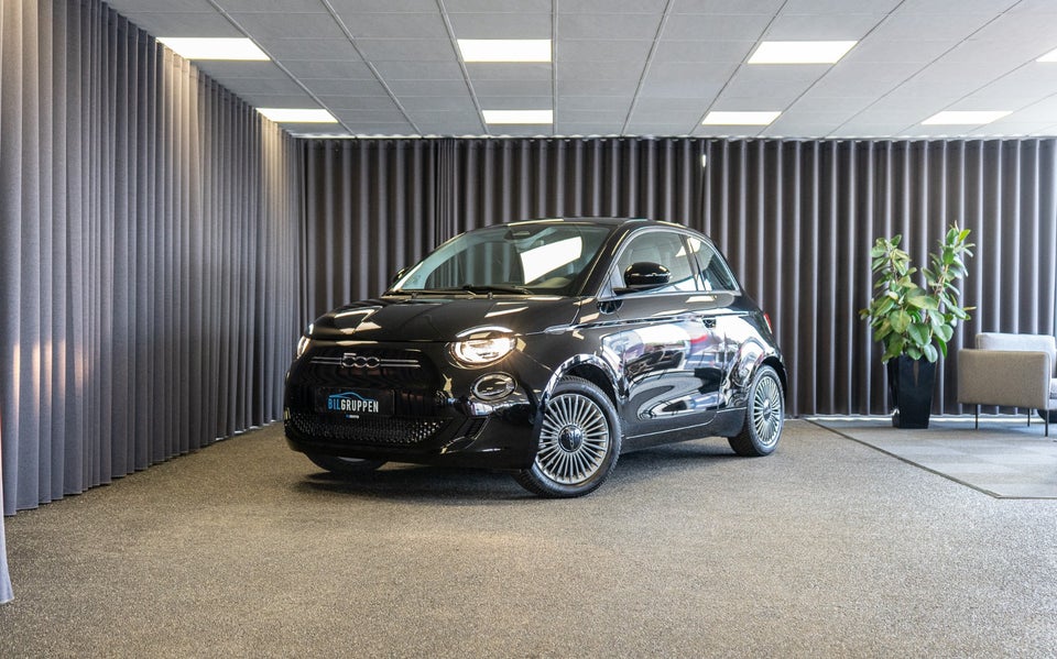 Fiat 500e 42 Icon 3d