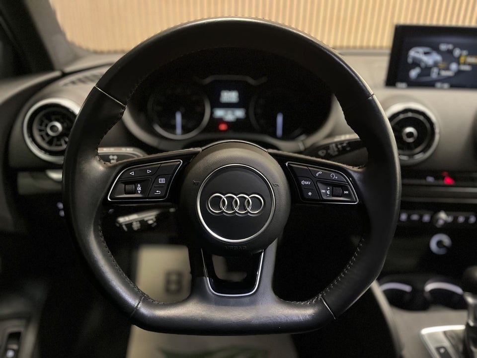 Audi A3 40 TFSi e Prestige Sportback S-tr. 5d