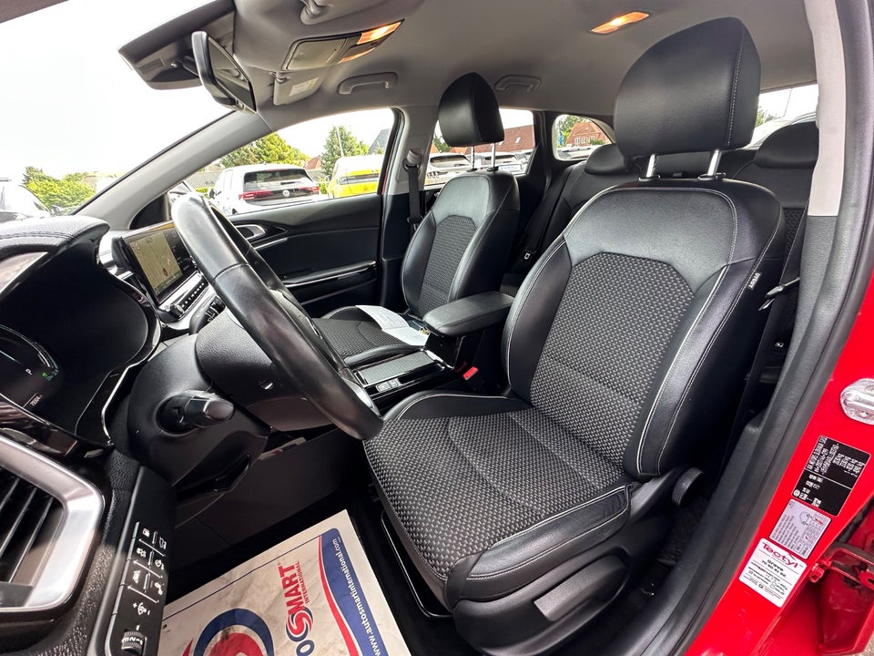 Kia Ceed 1,6 PHEV Upgrade SW DCT 5d