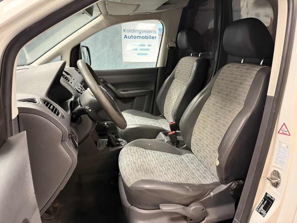 VW Caddy Maxi 1,6 TDi 102 BMT Van 4d