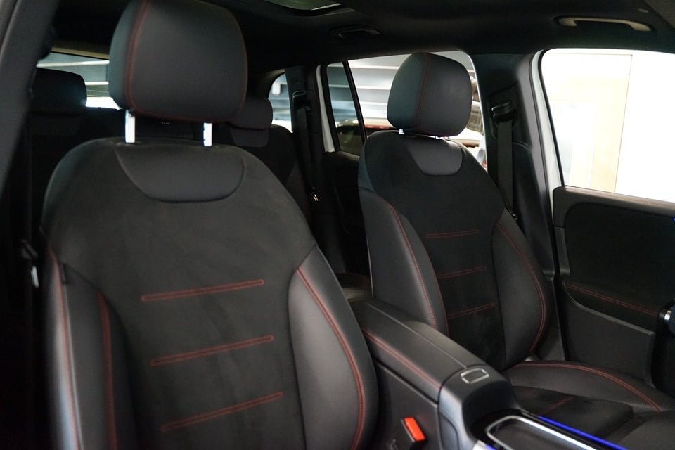 Mercedes EQB300 AMG Line 4Matic 5d