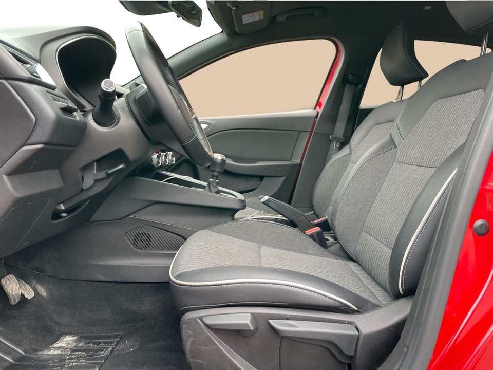 Renault Clio V 1,0 TCe 90 Intens 5d